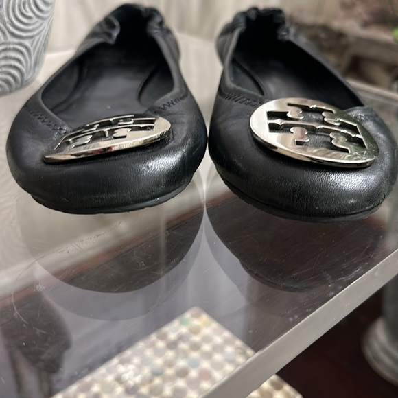 Tory Burch Minnie Travel Perfect Black & Silver Ballet Flats - Picture 3 of 13
